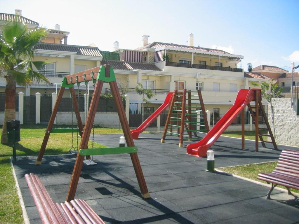 Terrasol Baviera Golf Apartment Caleta De Velez Exterior photo